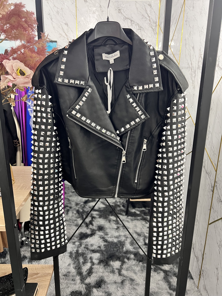 Chiodo maniche borchie